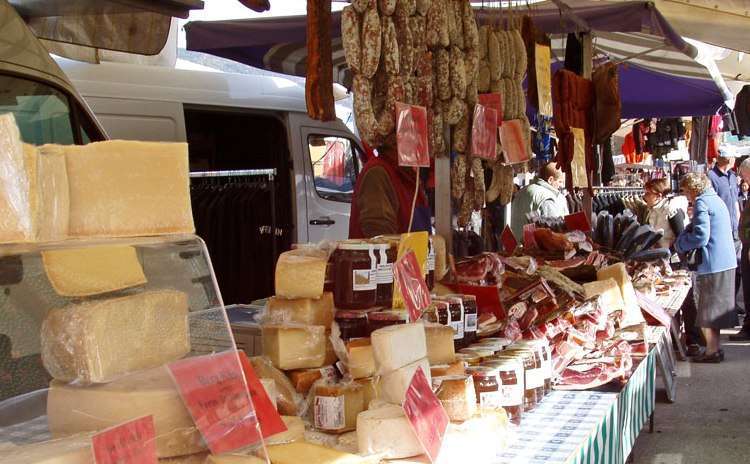 Mercato di Stegona, Brunico . Trentino Slto Adige